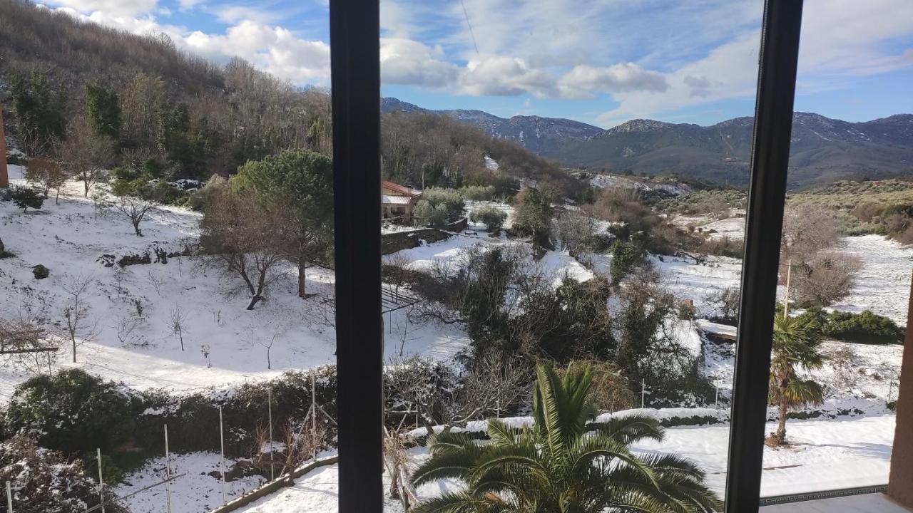 Castañar de Ibor Hostal Restaurante Solaire מראה חיצוני תמונה