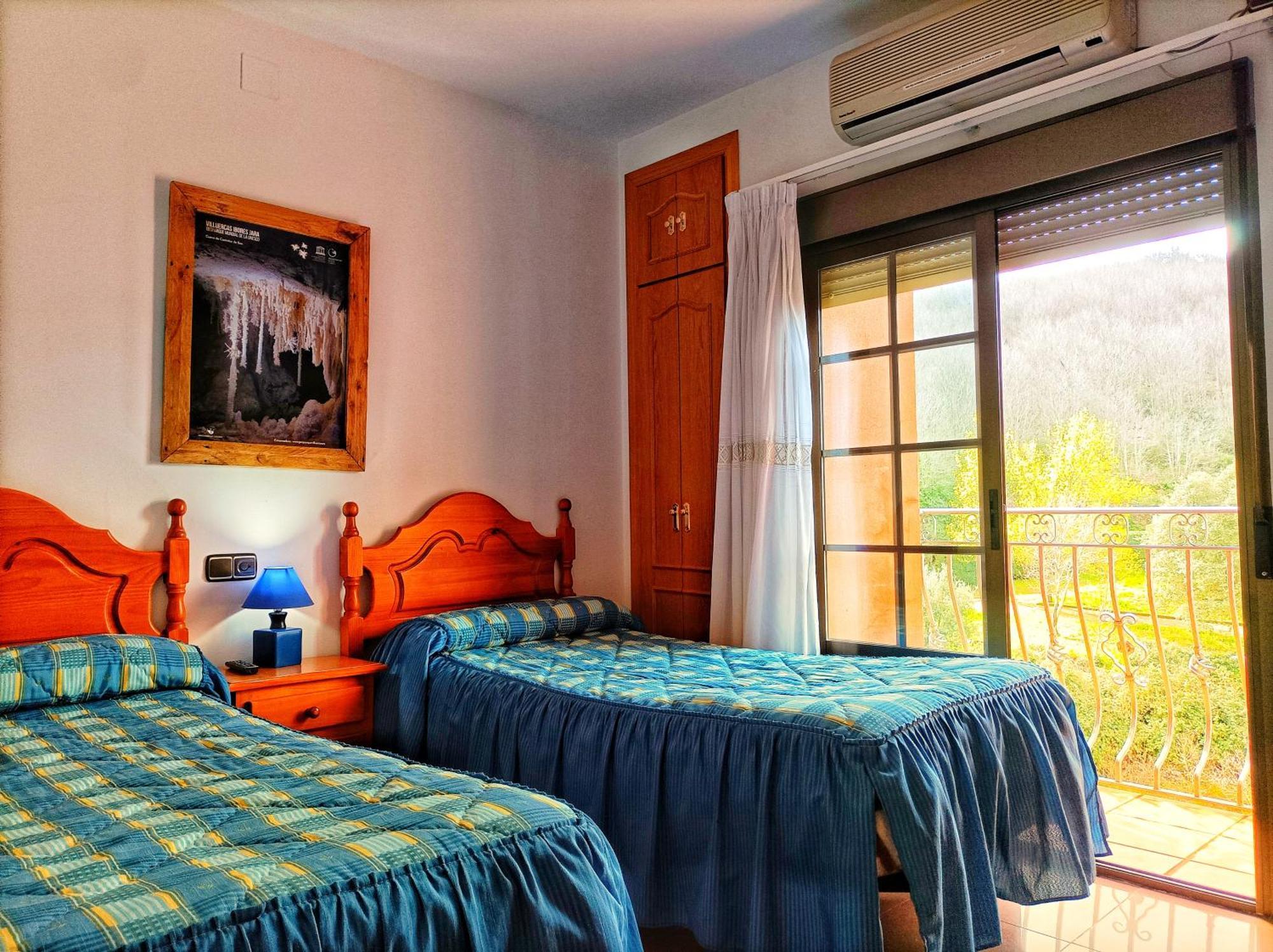 Castañar de Ibor Hostal Restaurante Solaire מראה חיצוני תמונה