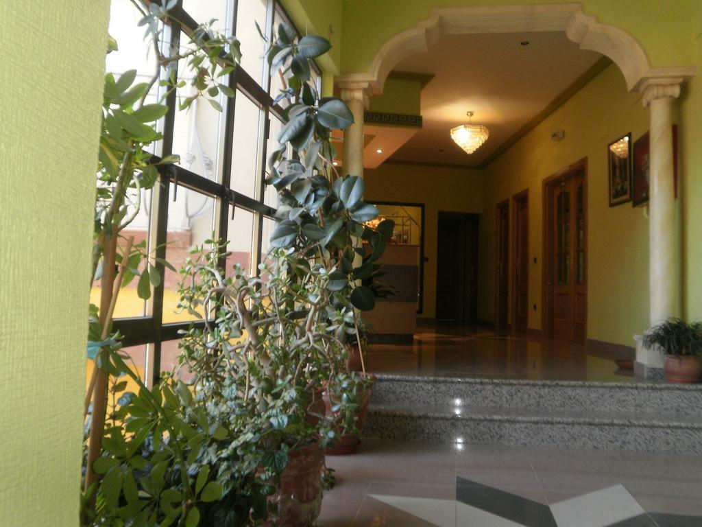 Castañar de Ibor Hostal Restaurante Solaire מראה חיצוני תמונה